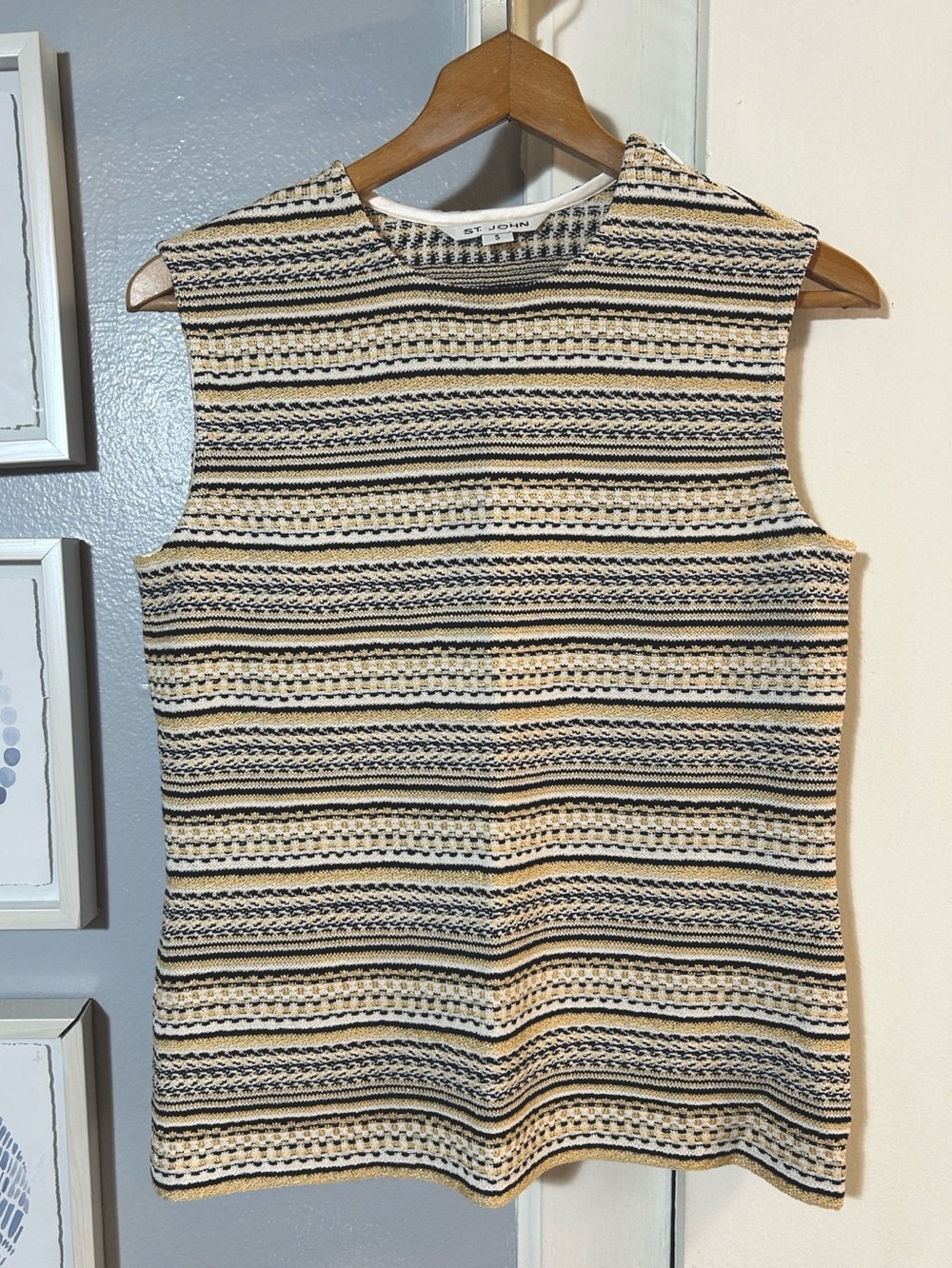 St John Women’s Size S White, Gold, Navy Striped Sleeveless Knit Tank